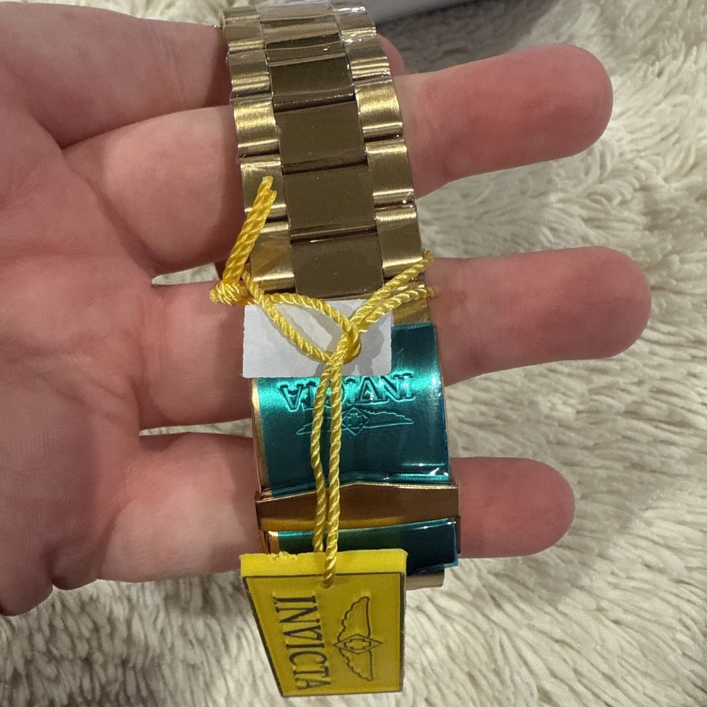INVICTA LUPAH 39817 Men's Quartz Watch - 47mm Pearl Face Seashell Green‎ Blue - Picture 7 of 8